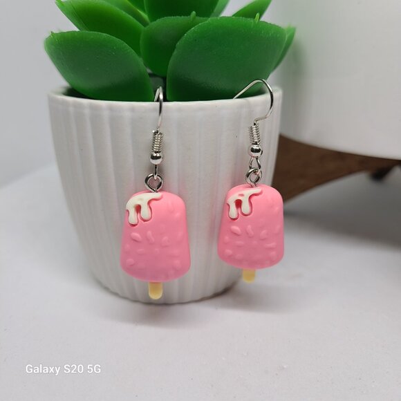 Handmade Pink Popsicle w/Icing Dangle Earrings NWOT Ladies/Girls Cute Gift - Picture 3 of 5